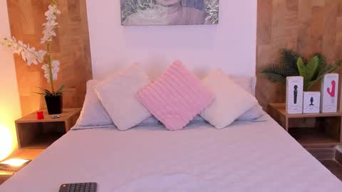 Snapshot of isabella_winkler chatting on January 16, 2026, 11:14 am isabella_winkler online show from January 16, 2026, 11:14 am