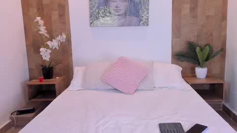 Snapshot of isabella_winkler chatting on February 2, 2026, 1:10 pm isabella_winkler online show from February 2, 2026, 1:10 pm