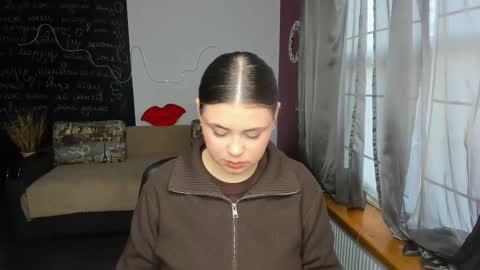 isabellabler online show from February 10, 2026, 12:42 pm