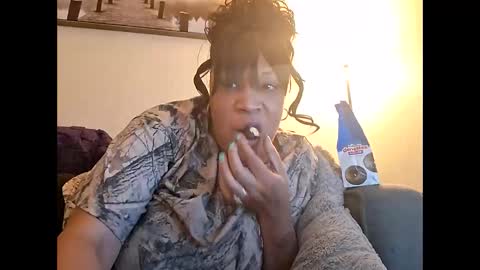 Snapshot of isabellacloverlove chatting on October 21, 2025, 3:29 am Isabella online show from October 21, 2025, 3:29 am