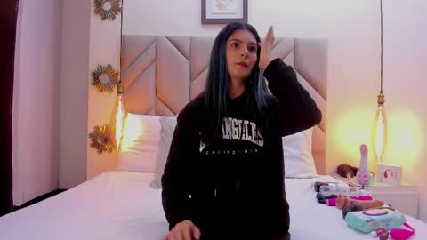 isabellafoox online show from May 30, 2026, 2:14 pm