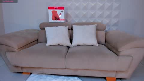 Isa Hill  online show from December 6, 2024, 7:56 pm