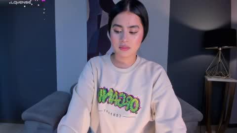 Isa Hill  online show from December 29, 2024, 5:12 pm