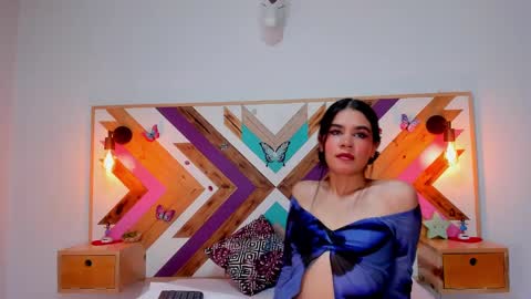 Snapshot of isabellamarinny chatting on February 10, 2025, 11:36 am Isabella online show from February 10, 2025, 11:36 am