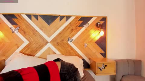 Isabella  online show from October 30, 2025, 12:39 pm