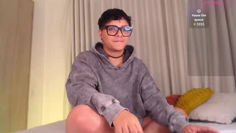 Isabella Mout  online show from February 28, 2026, 11:44 am