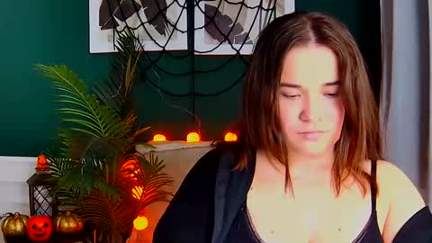 Snapshot of isabellcharm chatting on October 22, 2025, 8:36 am Isabell online show from October 22, 2025, 8:36 am