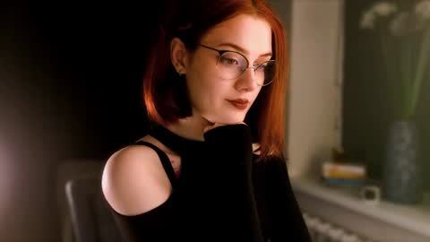 Snapshot of isabelle_stern chatting on December 22, 2024, 3:22 pm Madame Isabelle online show from December 22, 2024, 3:22 pm