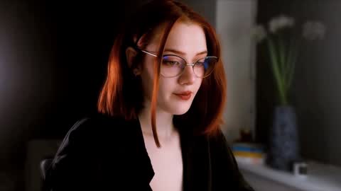 Snapshot of isabelle_stern chatting on December 28, 2024, 3:37 pm Madame Isabelle online show from December 28, 2024, 3:37 pm