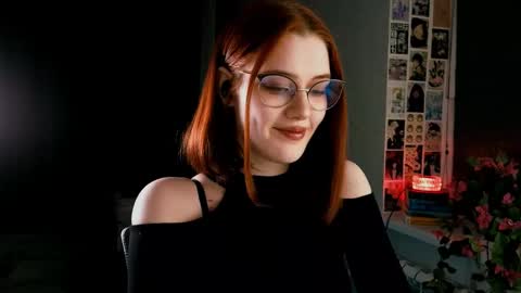 Snapshot of isabelle_stern chatting on February 22, 2025, 6:52 pm Madame Isabelle online show from February 22, 2025, 6:52 pm