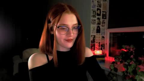 Snapshot of isabelle_stern chatting on March 9, 2025, 7:15 pm Madame Isabelle online show from March 9, 2025, 7:15 pm