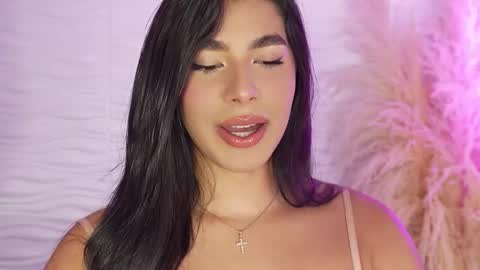 Isa online show from January 12, 2026, 10:59 pm