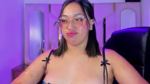 isabellrodriguez18 online show from April 10, 2026, 5:01 am