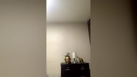 Isa online show from March 6, 2026, 11:45 pm