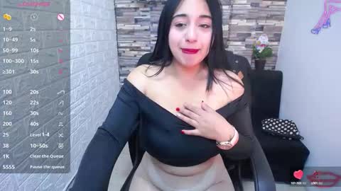 Snapshot of isabelsaenzxx chatting on September 30, 2025, 12:32 pm Hi there im Isabelsaenzxx online show from September 30, 2025, 12:32 pm