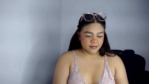 Snapshot of isamoon99 chatting on June 8, 2026, 10:21 pm Isa online show from June 8, 2026, 10:21 pm