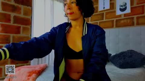 Isabela Paz online show from November 14, 2025, 3:00 pm