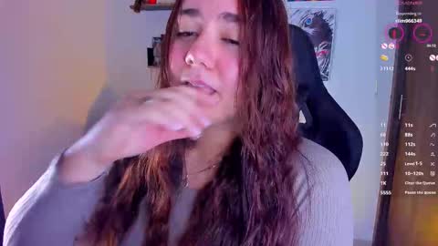 Isa online show from October 31, 2025, 10:00 pm