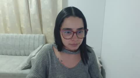 Emma online show from April 18, 2026, 3:32 am