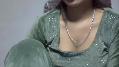 ishika_ishu online show from February 11, 2026, 5:51 pm