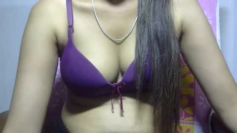ishika_ishu online show from May 26, 2026, 10:55 am