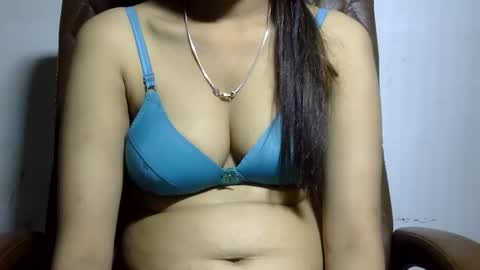 ishika_ishu online show from June 2, 2026, 6:43 pm