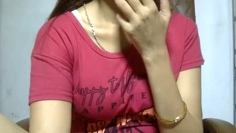 ishika_ishu online show from June 17, 2026, 6:53 pm
