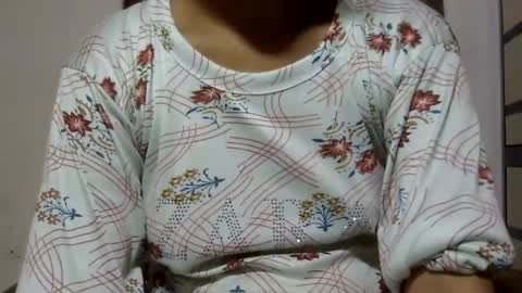 ishika_ishu online show from July 29, 2026, 2:32 am