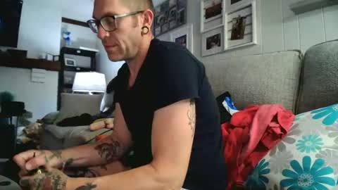 Daddy Master Master Daddy online show from June 19, 2026, 9:02 am