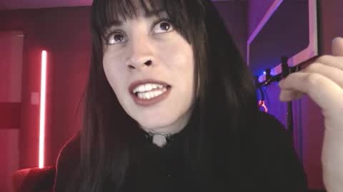 Snapshot of isis_diosa chatting on November 22, 2025, 7:35 pm Ana Maria online show from November 22, 2025, 7:35 pm