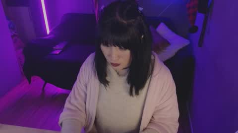 Snapshot of isis_diosa chatting on December 19, 2025, 1:01 am Ana Maria online show from December 19, 2025, 1:01 am