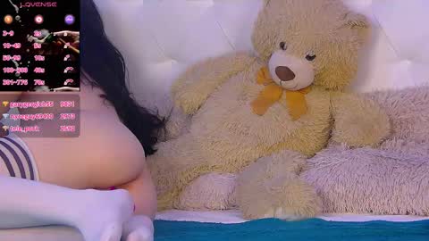 Isis online show from October 20, 2025, 2:17 pm