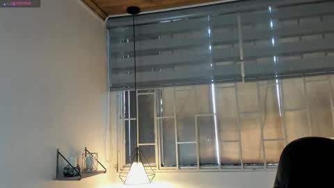 Isis online show from September 22, 2025, 1:13 pm