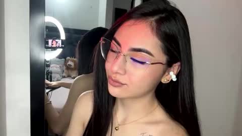 Snapshot of islacole chatting on October 25, 2025, 1:24 am Cute Isla  online show from October 25, 2025, 1:24 am
