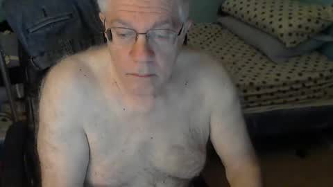 islesman22 online show from December 24, 2024, 11:17 am