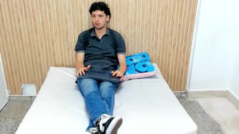 Snapshot of israel_gray chatting on October 18, 2025, 7:25 pm Israel online show from October 18, 2025, 7:25 pm