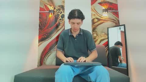 Snapshot of israel_gray chatting on October 25, 2025, 9:20 pm Israel online show from October 25, 2025, 9:20 pm