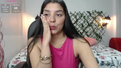 Issa  online show from September 10, 2025, 1:22 pm