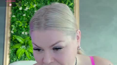 Alisa online show from April 9, 2026, 5:29 am