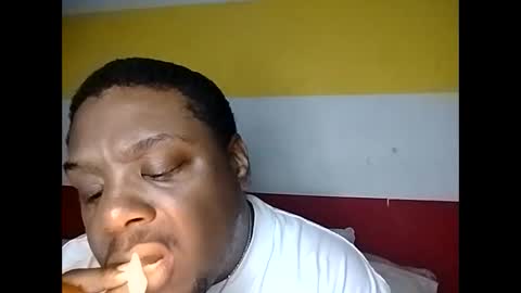 iswalloweveything online show from April 23, 2026, 9:41 am