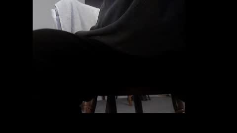 Snapshot of ital25usa chatting on February 23, 2025, 9:44 am ital25usa online show from February 23, 2025, 9:44 am