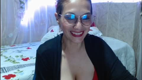 Snapshot of italagomez chatting on December 29, 2024, 10:47 pm Itala Gomez online show from December 29, 2024, 10:47 pm
