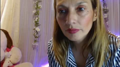 Snapshot of italagomez chatting on January 25, 2025, 10:28 pm Itala Gomez online show from January 25, 2025, 10:28 pm