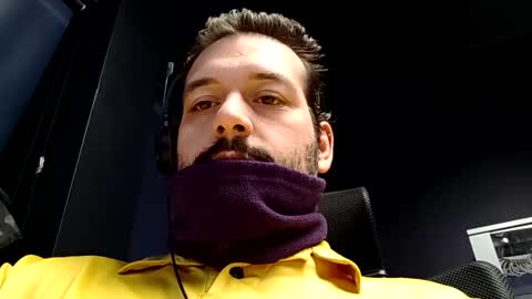 italianbigboy93 online show from October 12, 2025, 9:19 am