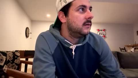 italianladd online show from November 21, 2025, 9:30 am