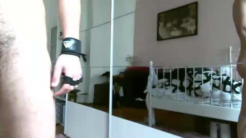 Snapshot of italianmonsterd chatting on February 17, 2026, 10:34 am italianmonsterD online show from February 17, 2026, 10:34 am