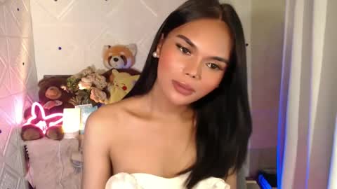 Snapshot of itgirl_cathy chatting on February 8, 2025, 12:17 am CathCathy online show from February 8, 2025, 12:17 am