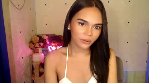 Snapshot of itgirl_cathy chatting on February 28, 2025, 12:43 am CathCathy online show from February 28, 2025, 12:43 am
