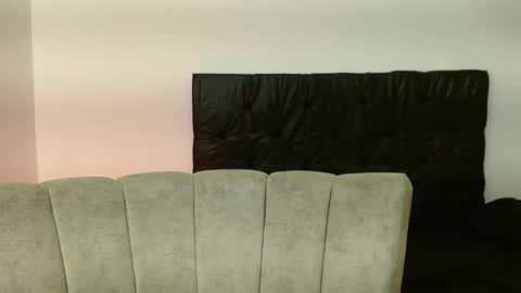 Snapshot of ithan_salvatore chatting on February 6, 2026, 6:07 am Ithan and Friends online show from February 6, 2026, 6:07 am