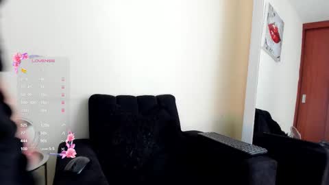 Snapshot of its__angelica_ chatting on November 10, 2025, 6:51 pm Angelica online show from November 10, 2025, 6:51 pm